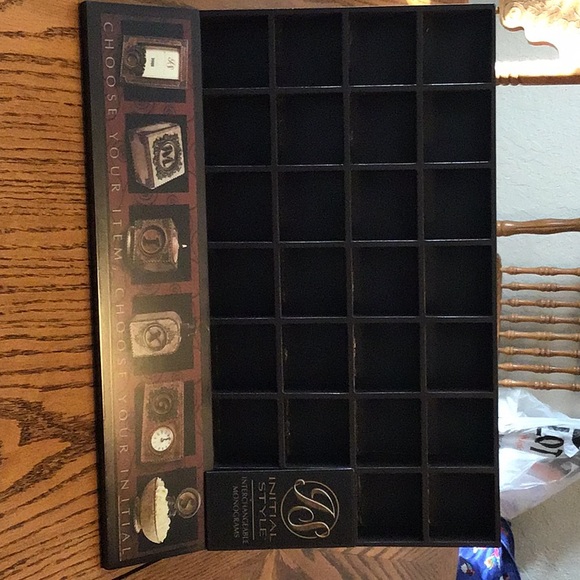 Display shelf - Picture 2 of 3